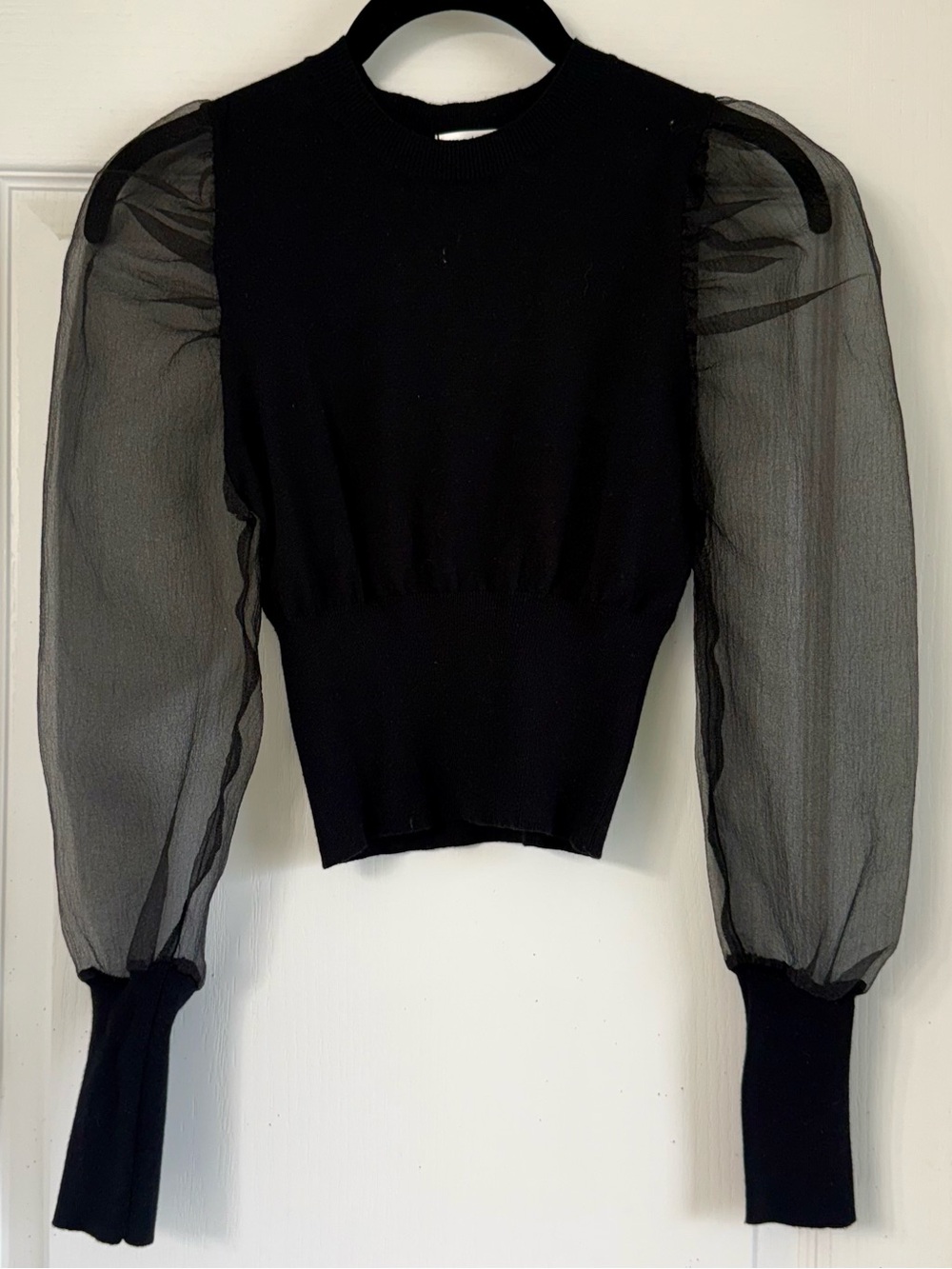 Vestique Black Puff-Sleeve Knit Top